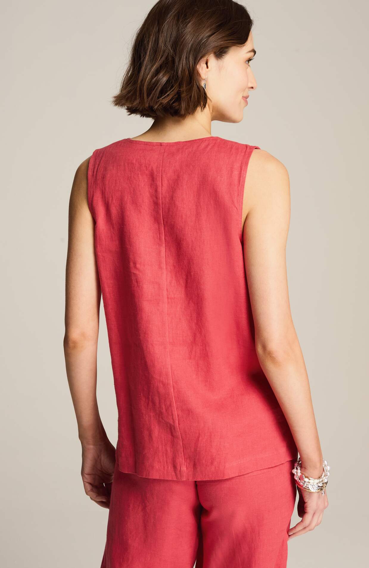 318601_JFG_BACK.jpg
