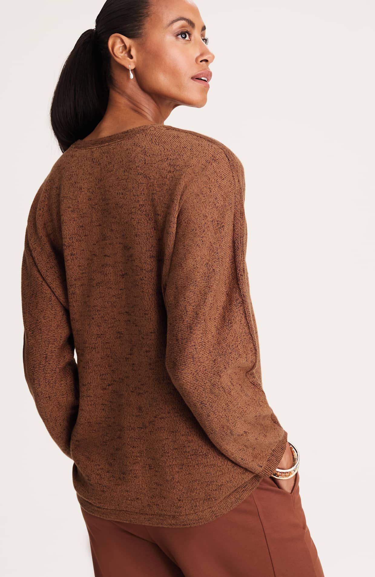 325721_9FW_BACK.jpg
