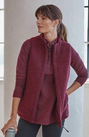 Fit Reversible Sherpa Vest