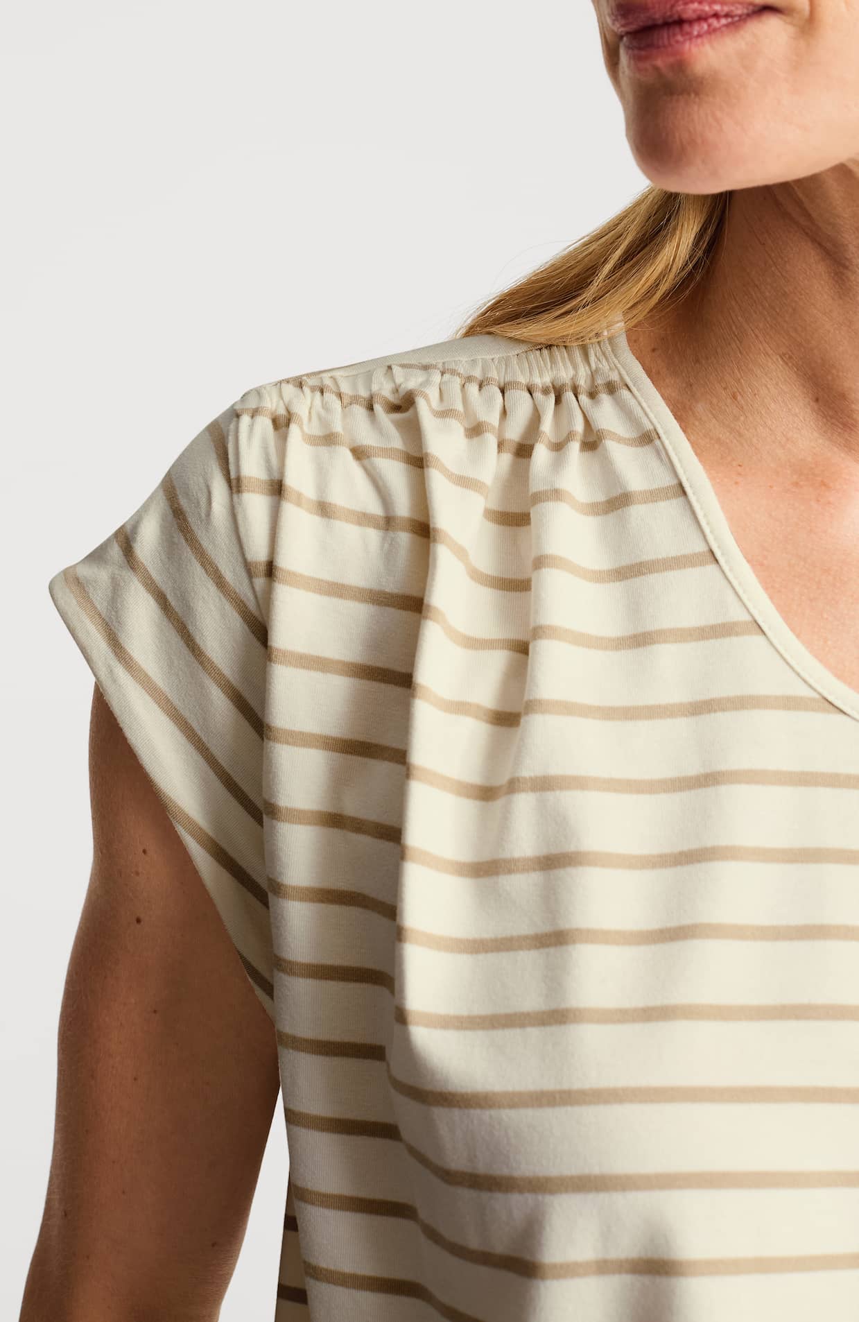 338981_8JW_DETAIL.jpg
