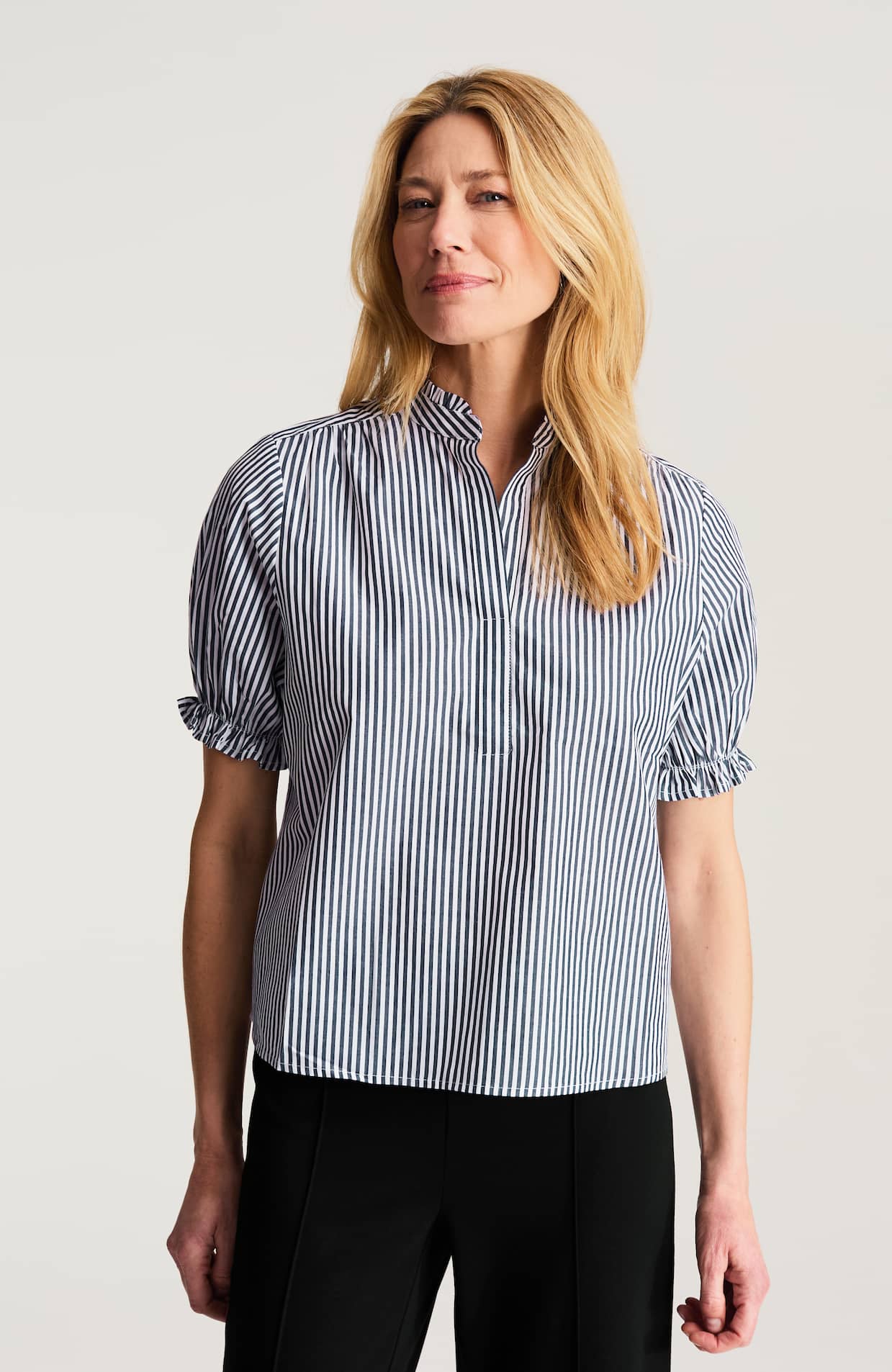 347821_4FT_FRONT.jpg