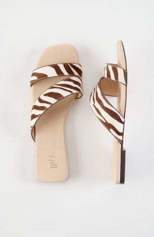 Maxine Summer Slides