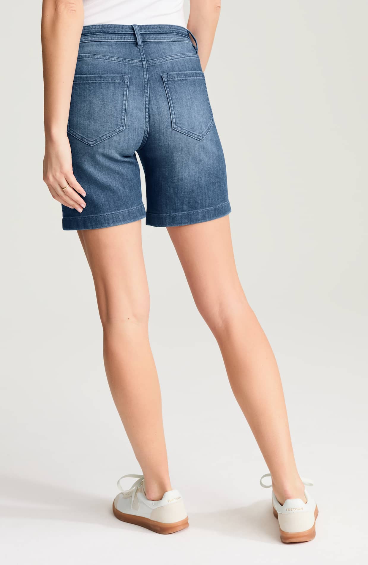 356631_0WV_BACK.jpg